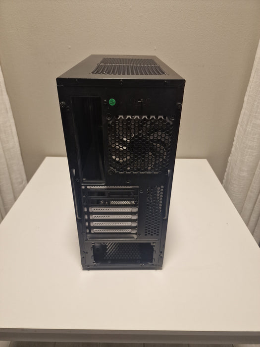 Fractal Design Core 2500 Midi Tower