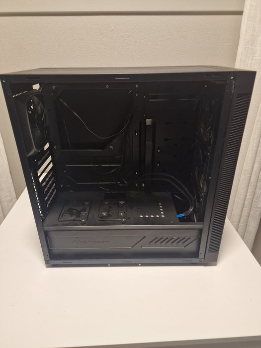 Sharkoon TG6 RGB ATX Kabinett