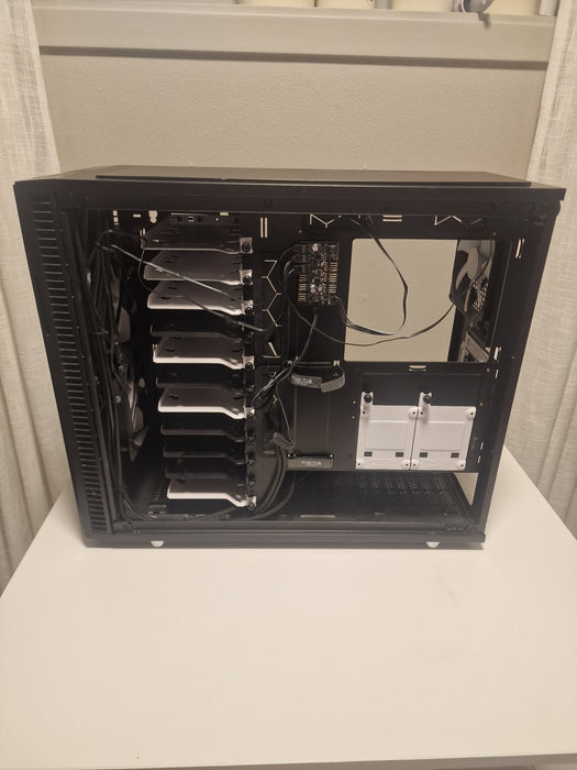 Fractal Design Define R6 USB-C Sort TG u/ Sidepanel