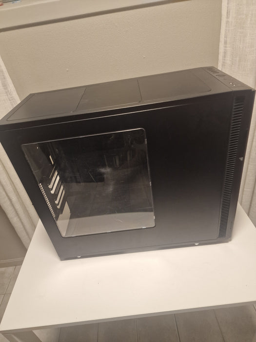 Fractal Design Define R5 Sort - Window