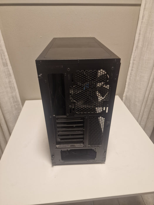 Fractal Design Define R5 Sort - Window