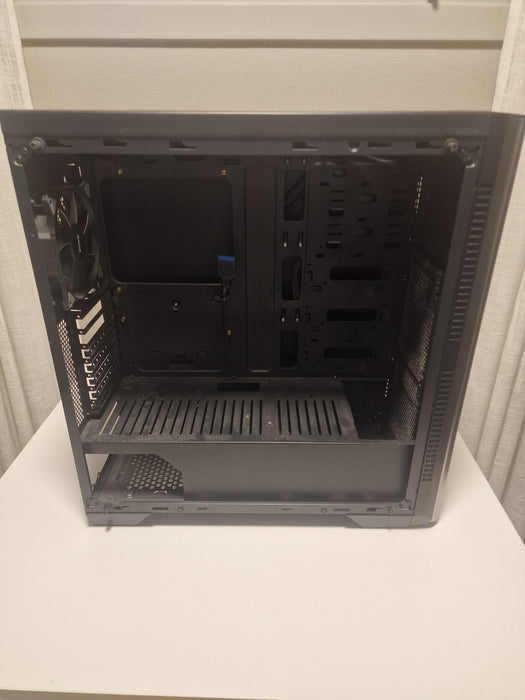 Svive Luna S700 W Midi Tower