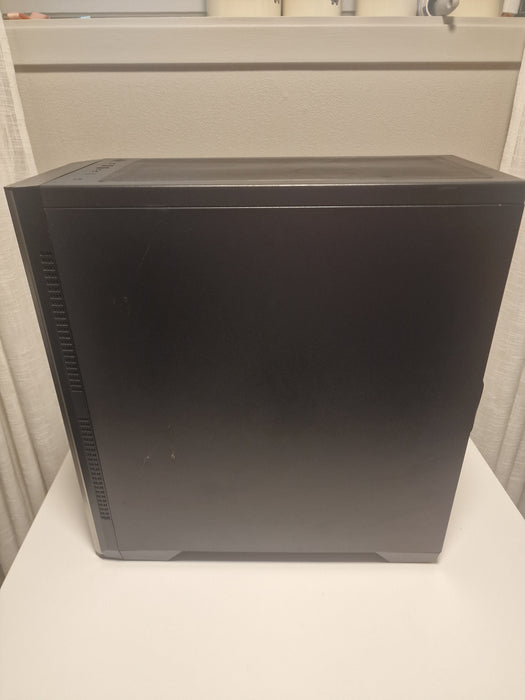 Svive Luna S700 W Midi Tower