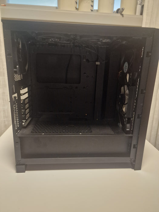 Corsair 4000D Airflow Midi Tower (sort)
