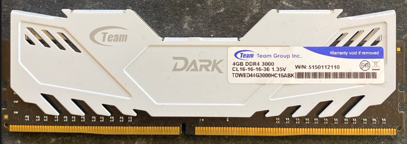 TDWED44G3000HC16ABK Team Group T-Force DARK 4GB PC4-24000 DDR4-3000MHz non-ECC Unbuffered CL16 288-Pin