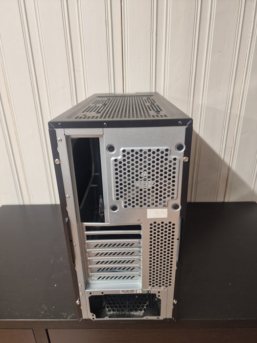 Corsair Carbide 200R Midi Tower Sort