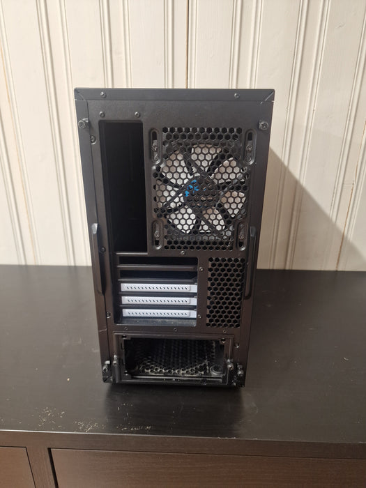 Fractal Design Define Mini C