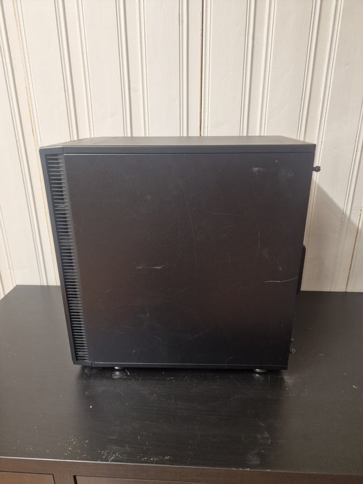 Fractal Design Define Mini C