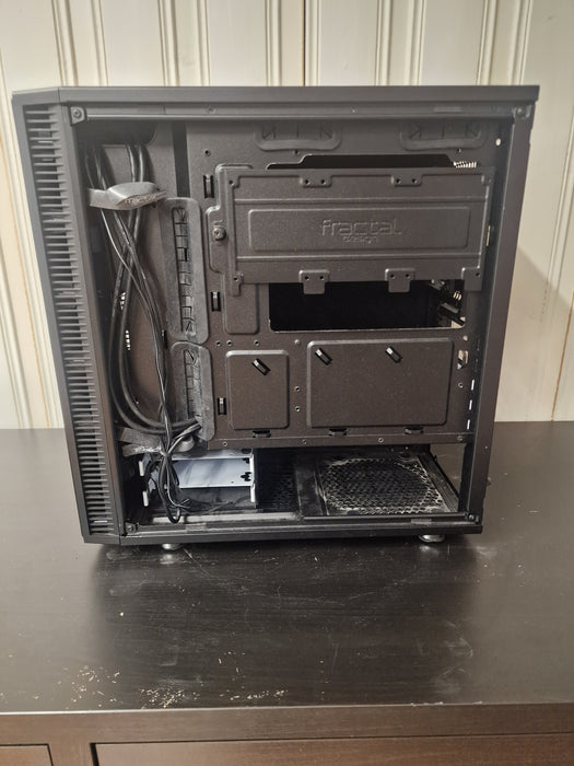 Fractal Design Define Mini C