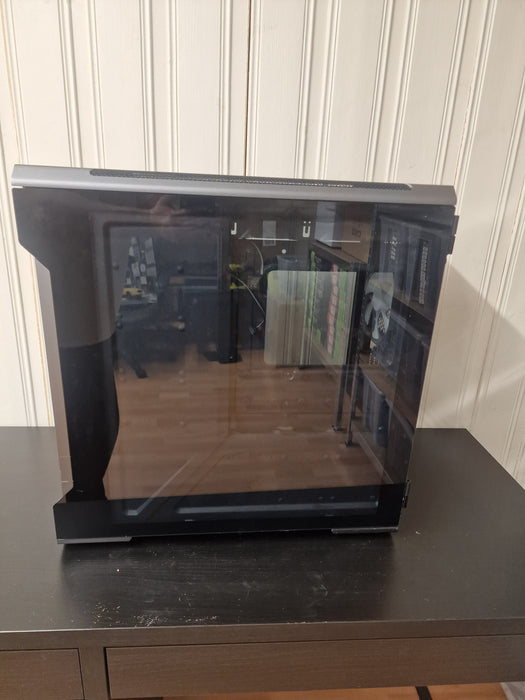 Enthoo Evolv X Glass Midi Tower Sølv