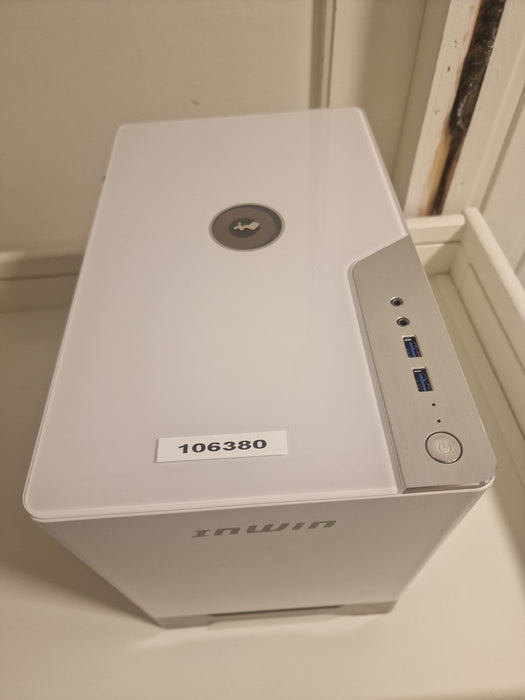 In Win A1 PLUS Hvit m/650W PSU