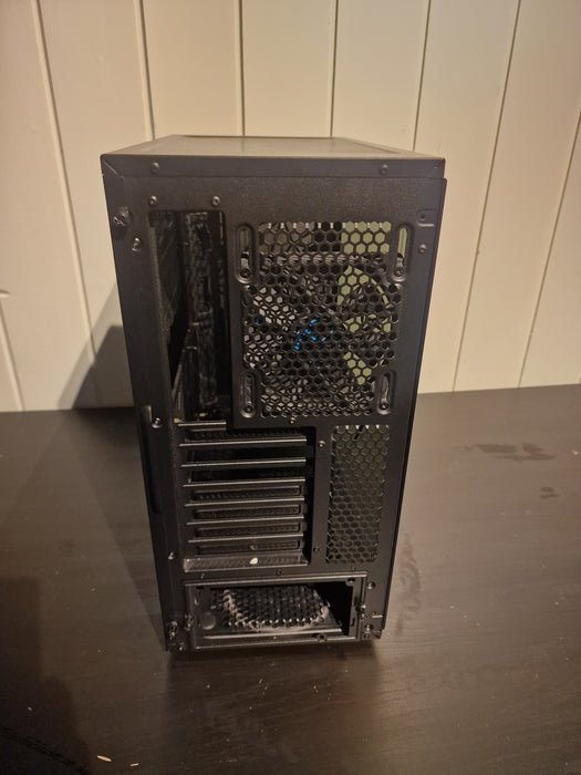 Fractal Design Meshify C TG (sort)