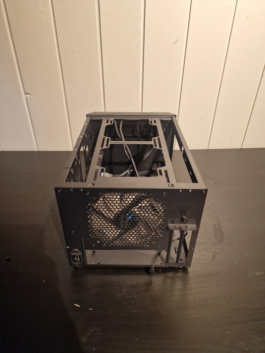 Fractal Design Core 500 Mini-ITX Sort