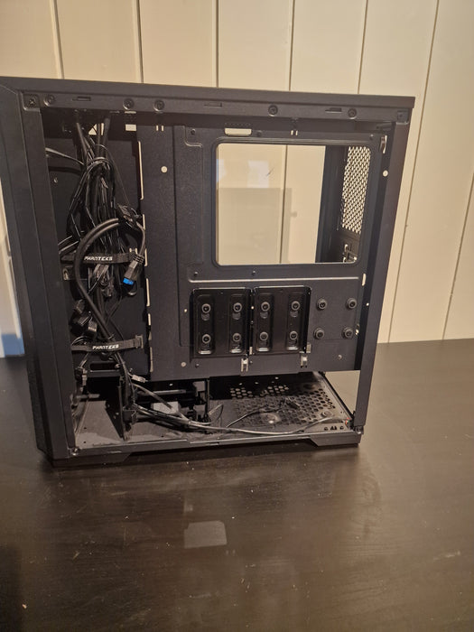 Phanteks Eclipse G360A Midi Tower (sort)