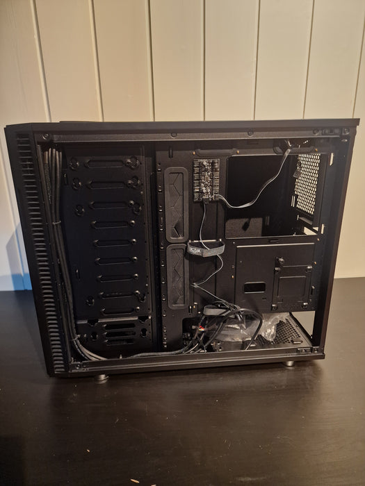 Fractal Design Define R6 Blackout