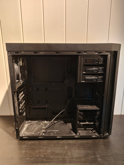 Corsair Carbide 330R Blackout Edition