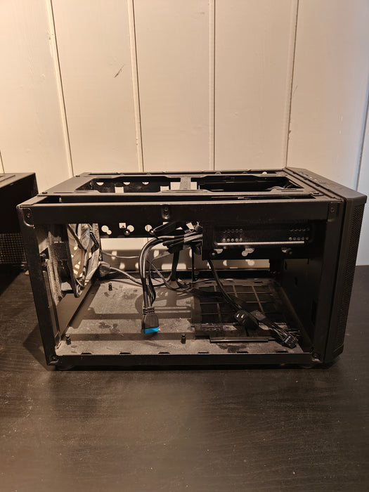 Fractal Design Core 500 Mini-ITX Sort