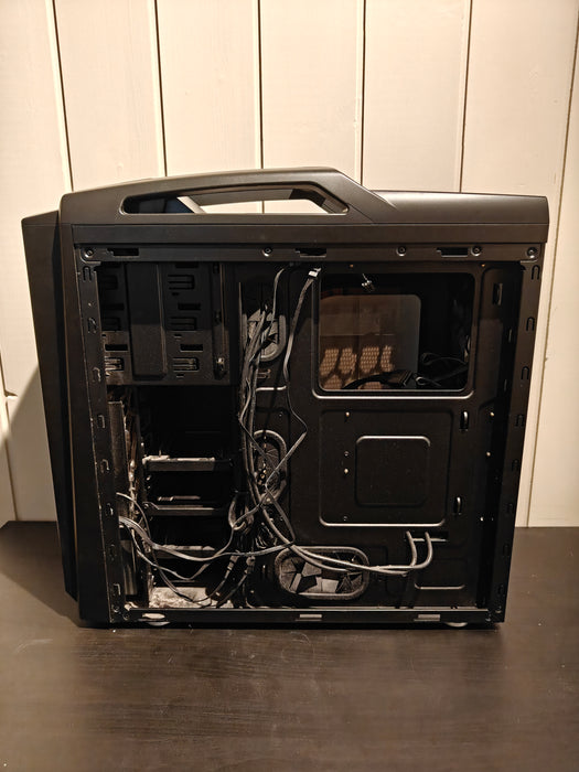 CM Storm Scout II Advanced Gaming Sort