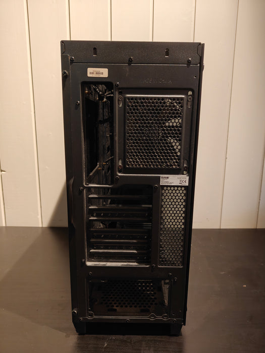 Svive Luna X750 W Midi Tower
