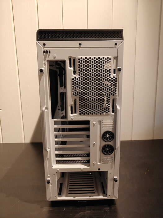 NZXT H440 Midi Tower Hvit