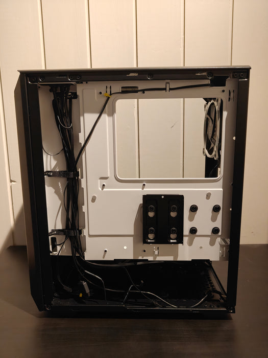 Phanteks Eclipse P300 Mid Tower (sort/hvit)