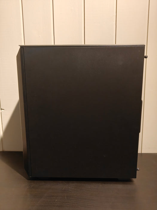 Phanteks Eclipse P300 Mid Tower (sort/hvit)