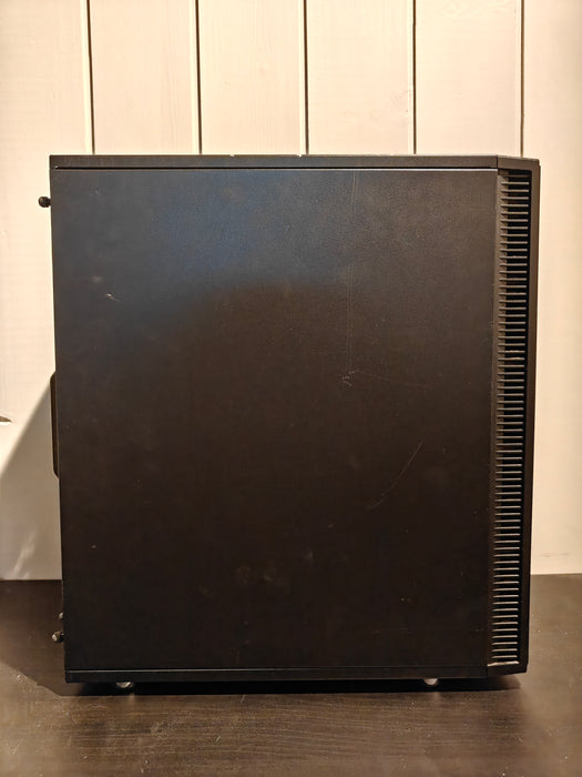 Fractal Design Define C
