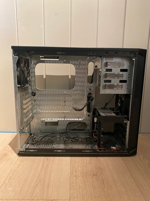 Corsair Carbide 200R Midi Tower Sort