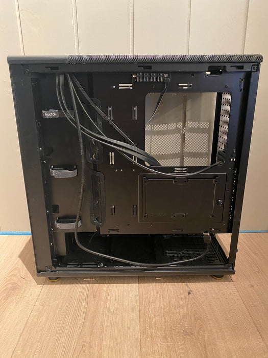 Fractal North Charcoal Black Mesh Mid Tower