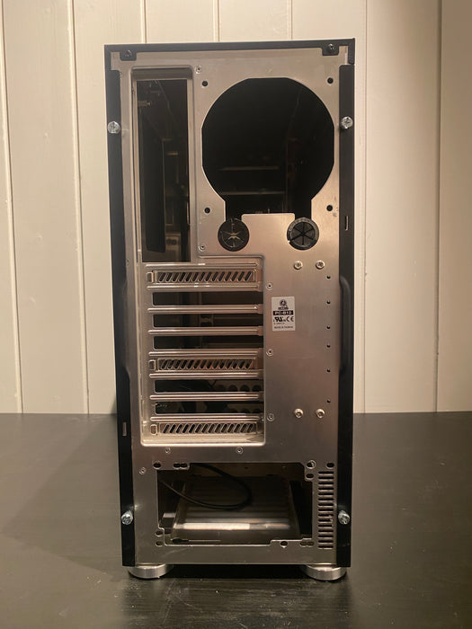 Lian Li PC-B12
