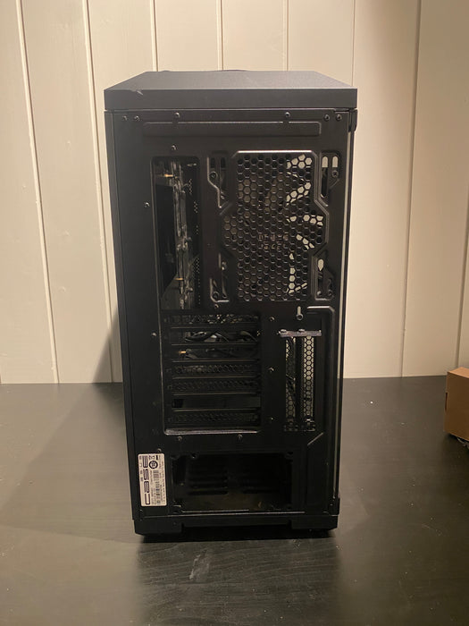 ASUS TUF Gaming GT501 Mid Tower