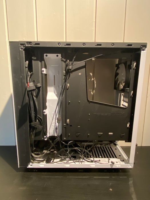 NZXT S340 Midi Tower Hvit