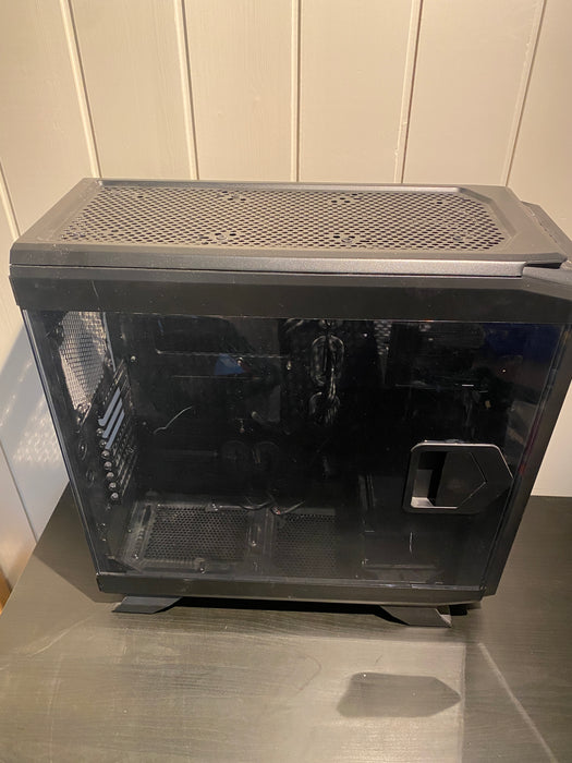 Corsair Graphite 760T Big Tower (sort)