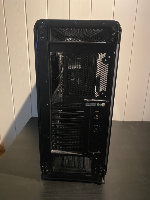 Corsair Graphite 760T Big Tower (sort)