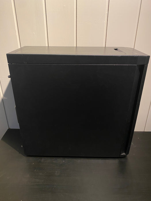 Corsair Carbide 330R Blackout Edition