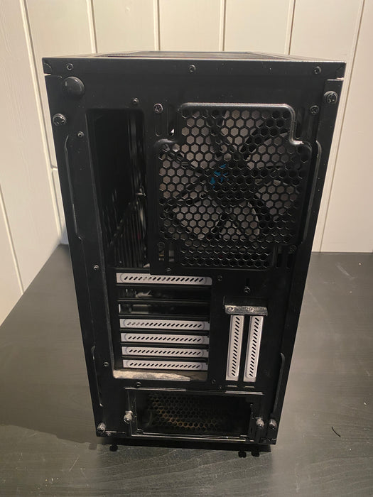 Fractal Design Define R6 Sort