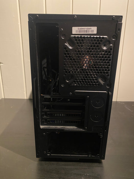 Cooler Master Silencio 352