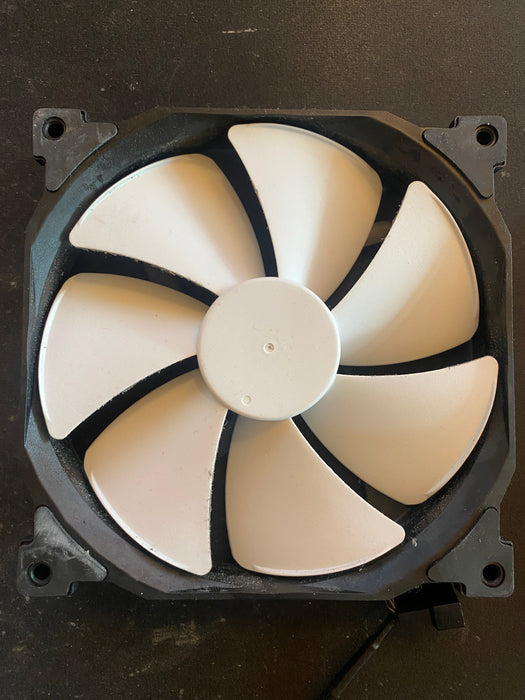 Phanteks 140mm Vifte
