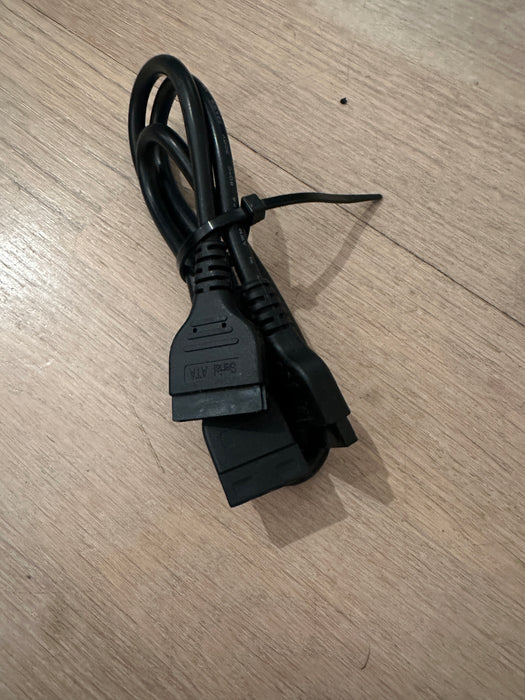 Male Molex to 2x SATA