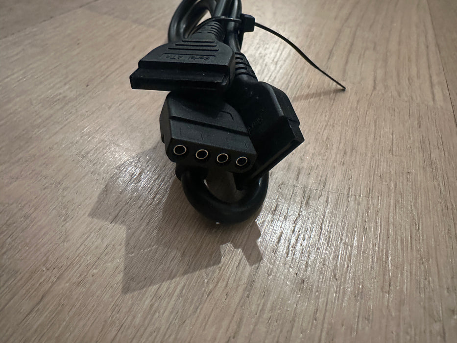 Male Molex to 2x SATA