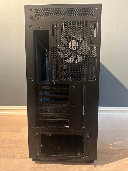 NZXT H710 Sort