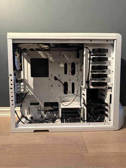 NZXT Phantom Crafted Series Hvit