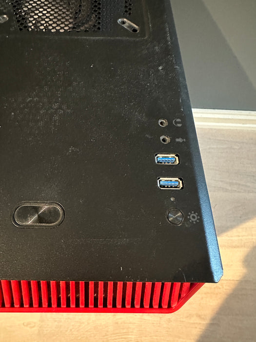Phanteks Eclipse P300 Tempered Glass Black/Red