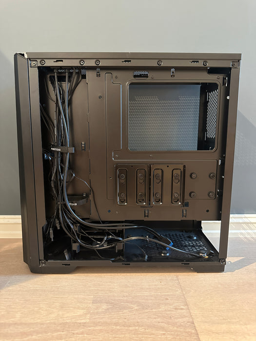 Phanteks Eclipse G360A Midi Tower (sort)
