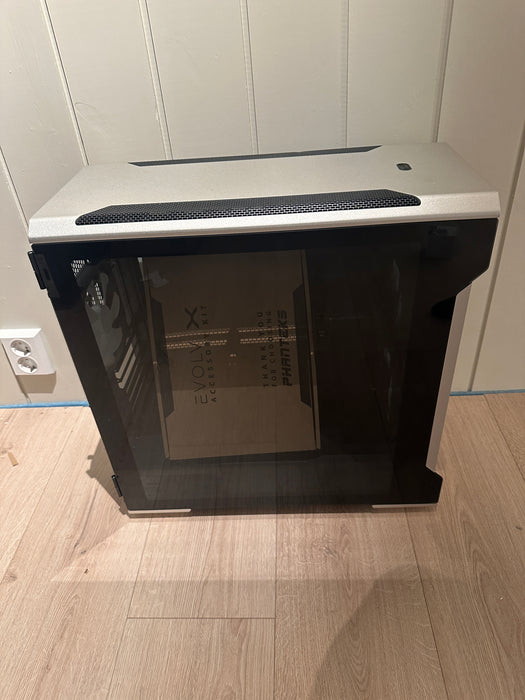 Enthoo Evolv X Glass Midi Tower Sølv