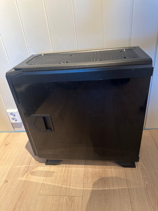 Corsair Graphite 760T Big Tower (sort)