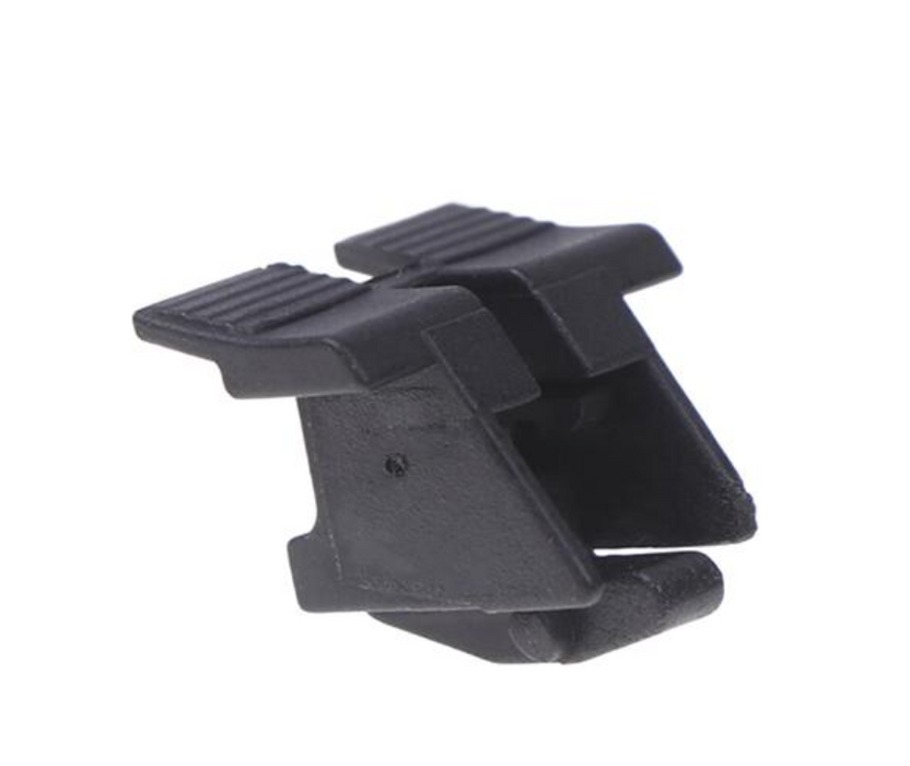 PCIe Retention Clip