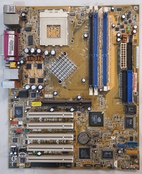 ASUS A7N8X-E - PGA462