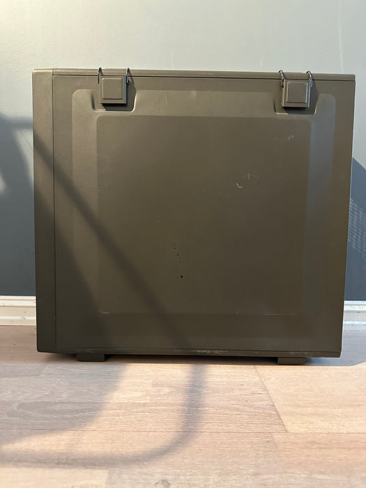VENGEANCE C70 Mid-Tower Gaming Case — Military Green